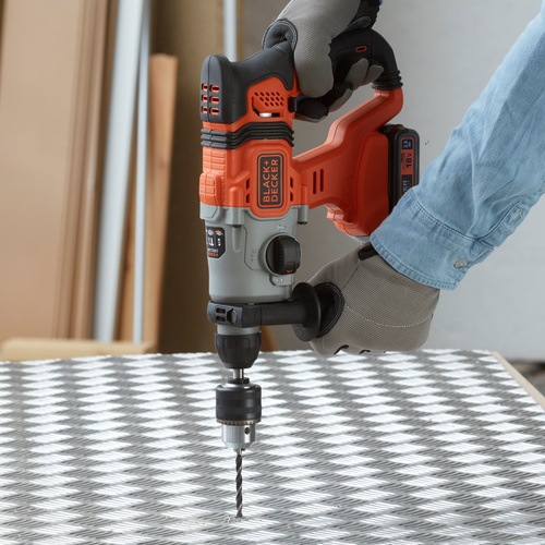 Black and Decker - 18V SDSplus AkkuKombihammer mit 2x25Ah Akkus - BCD900E2K