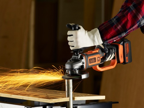 Black and Decker - 18V 125mm Akku Winkelschleifer - BCG720M1