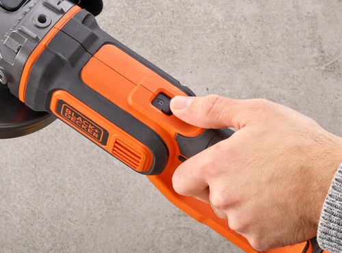 Black and Decker - 18V 125mm Akku Winkelschleifer - BCG720M1