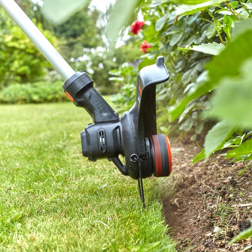 Black and Decker - 36V25Ah POWERCOMMAND 33cm AkkuRasentrimmer - BCSTE636L1