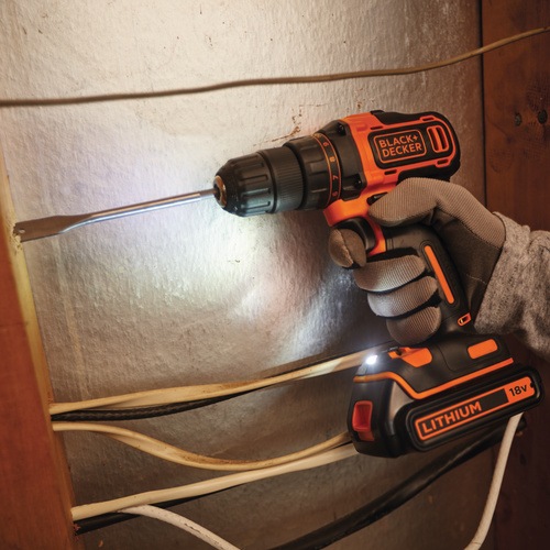 Black and Decker - 18V TrapanoAvvitatore Litio a 2 velocit meccaniche in valigetta - BDCDD186K