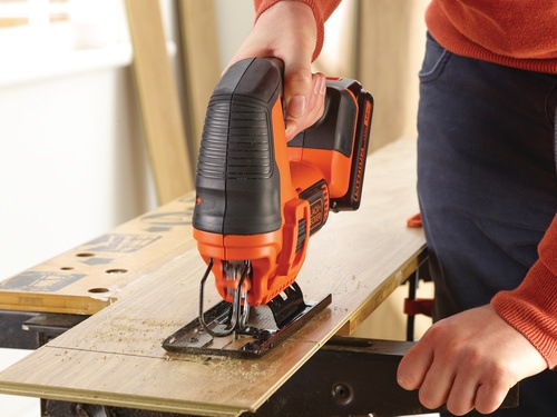 Black and Decker - 18V Pendelhubstichsge - BDCJS18N