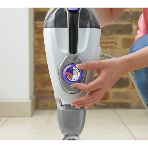 Black and Decker - 1600W 2in1 Dampfbesen mit Handdampfgert - BHSM1615DSM