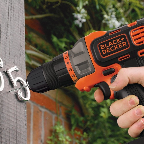 Black and Decker - 18V LiIonen Multifunktionswerkzeug Multievo mit BohrschrauberKopf und zwei Akkus - MT218KB