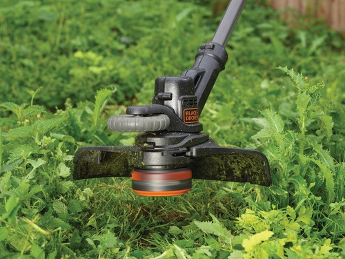 Black and Decker - 18V POWERCOMMAND Easy Feed 28cm AkkuRasentrimmer - STC1820EPC