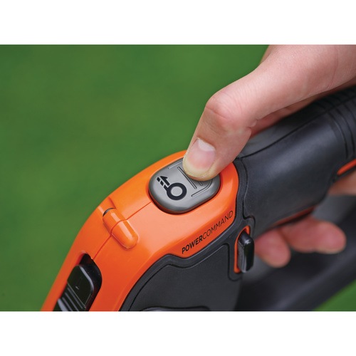 Black and Decker - 18V POWERCOMMAND Easy Feed 28cm AkkuRasentrimmer - STC1820EPC