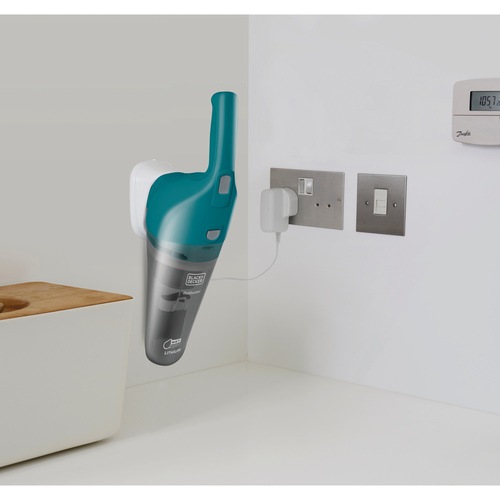 Black and Decker - 108Wh NassTrocken Dustbuster Lithium mit Zubehr - WDB215WA